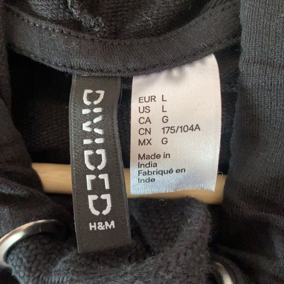 New York City Cropped Hoodie - Picture 5 of 5